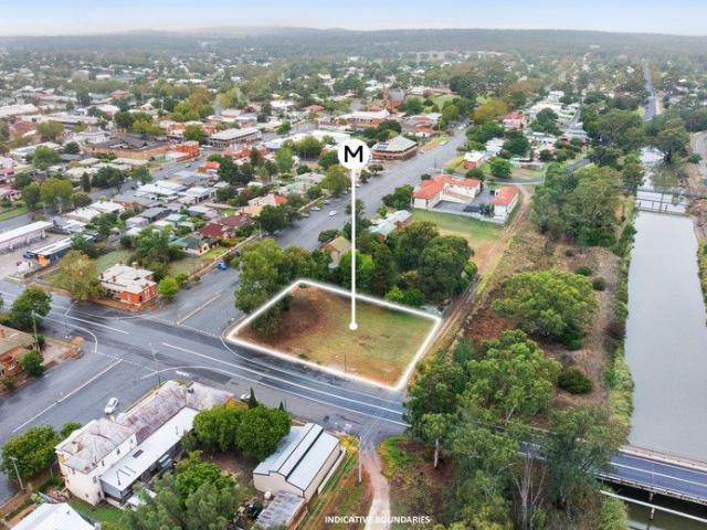 Prime Highway Frontage Mixed Use Investment Opportunity in Narrandera