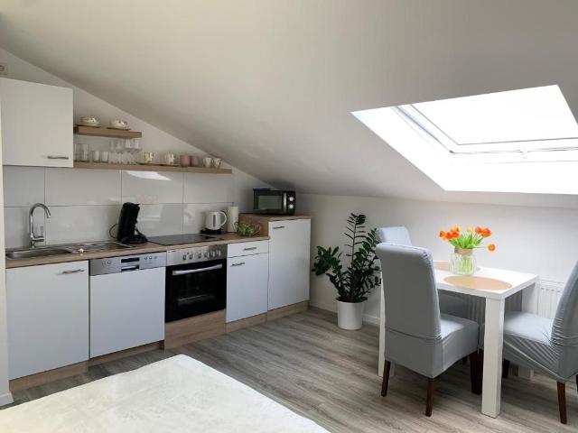 Prime Host Cosy Apartment, Karlsruhe Amsterdam Apartments for Rent
