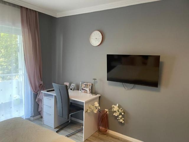 Prime Host Family Apartment, Karlsruhe Amsterdam Apartments for Rent