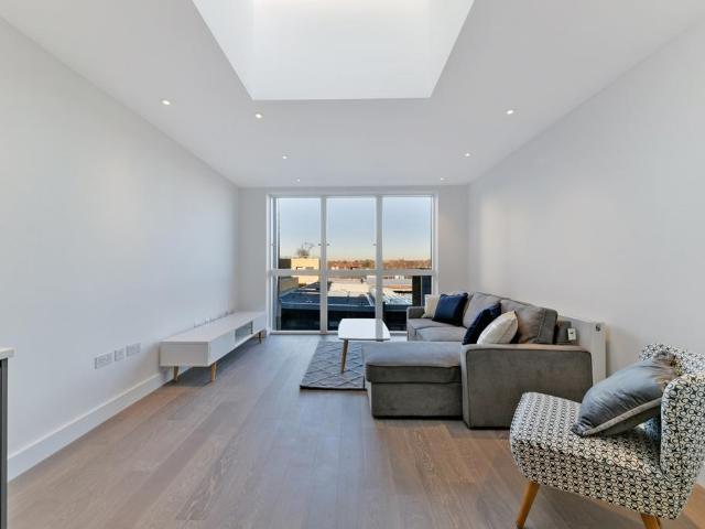 Prime House, 10 Banister Road, Kensal. 1 bed flat to rent £2,340 pcm £540 pw