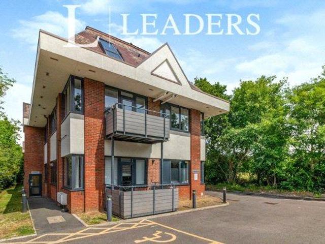 Prime House, Challenge Court, KT22 2 bed flat to rent £1,500 pcm £346 pw