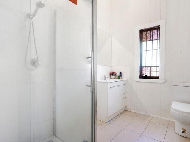 Prime Inner City Investment with Development Upside 837sqm LMR2 Site in Annerley