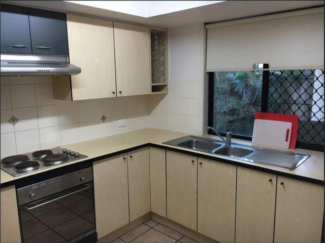 Prime Indooroopilly Location!