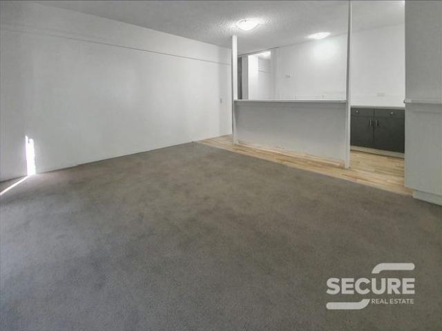 Prime Indro Location! Rent will increase to $570 per week December 2026