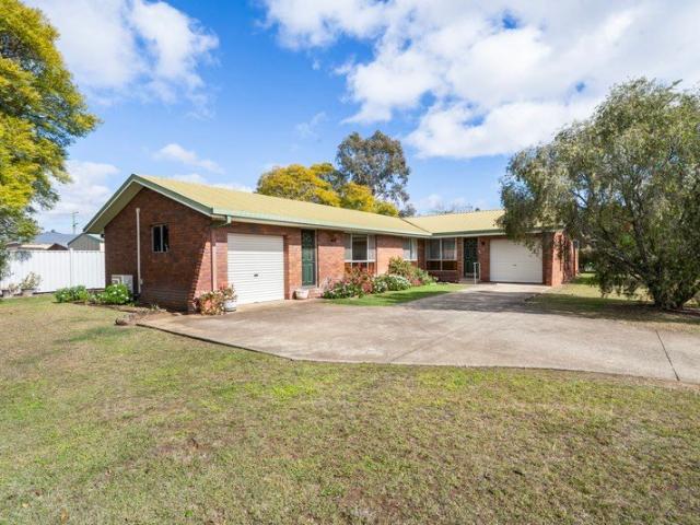 Prime Investment Opportunity: Low Maintenance Duplex with No Body Corporate Fees