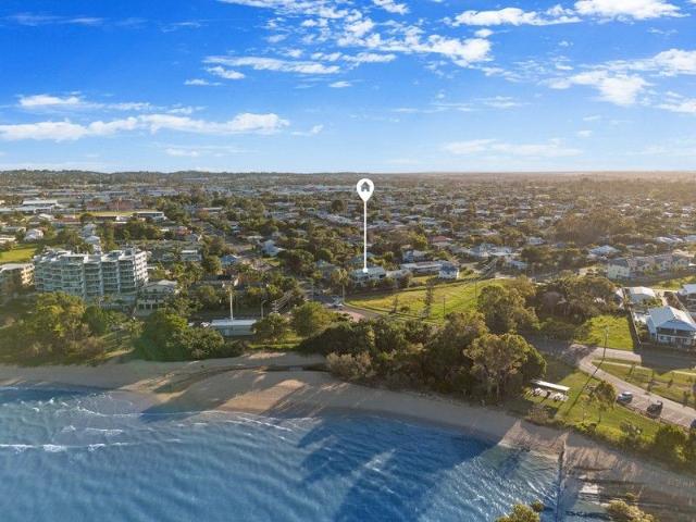 Beachside Unit, Perfectly Positioned, Fresh Sea Breezes!