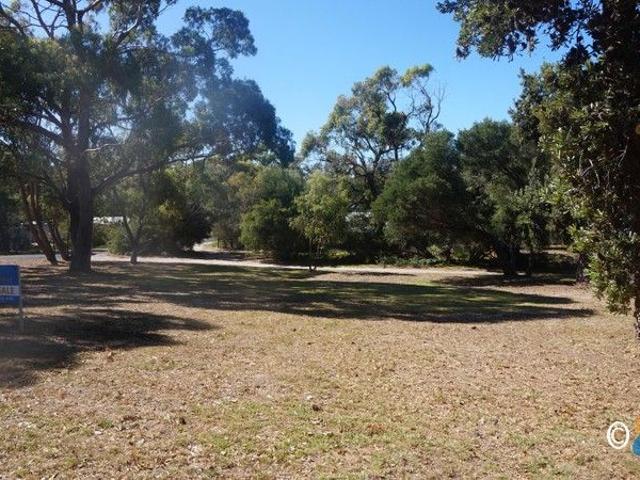 PRIME LAND OPPORTUNITY NEAR LAKE VICTORIA BACKING ONTO RESERVE!
