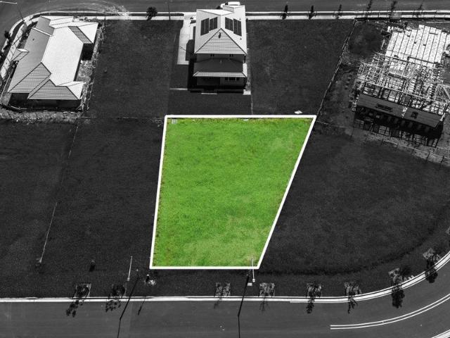 Prime Land Opportunity in Gilead 666.7sqm Opposite Park
