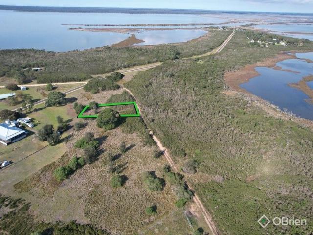 Prime Land Opportunity in Peaceful Hollands Landing
