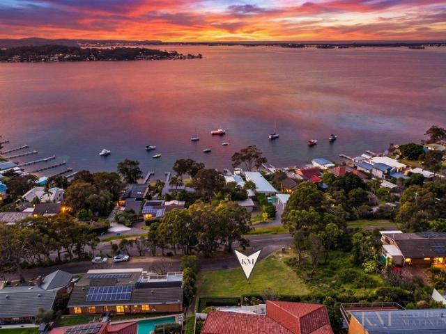 Prime Land With Panoramic Lake Views and Northerly Aspect