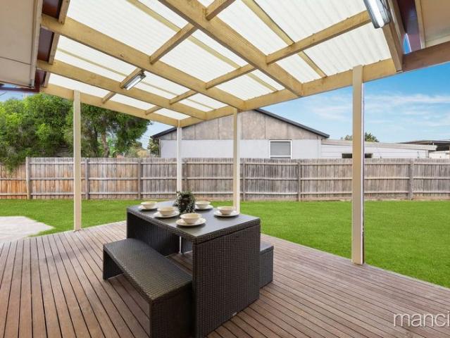 Prime Laverton Location with Entertainer's Deck!