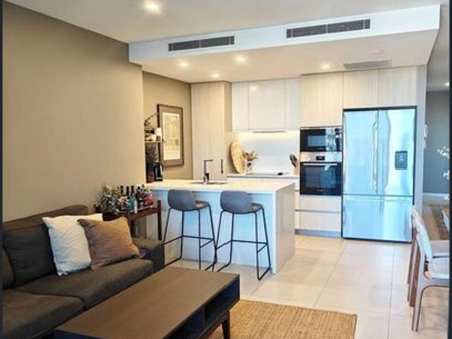 Prime Location 2 Bedrooms Apartment in Stones Corner