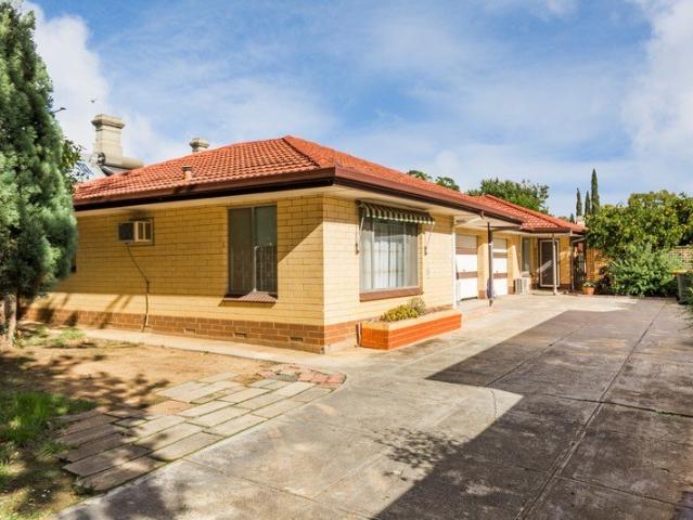 Prime Location! Two Bedroom Unit!