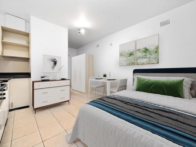 Walk To Station And Shops, an affordable studio unit