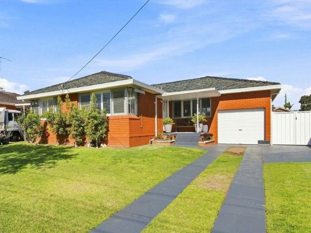 Prime Location with Large Shed & Convenient Side Access