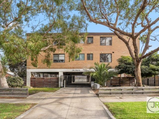 Prime Location Apartment in the Heart of Dandenong