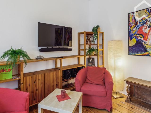 Prime location! Apartment right on the canal, bright and friendly, Berlin Amsterdam Apartments for Rent