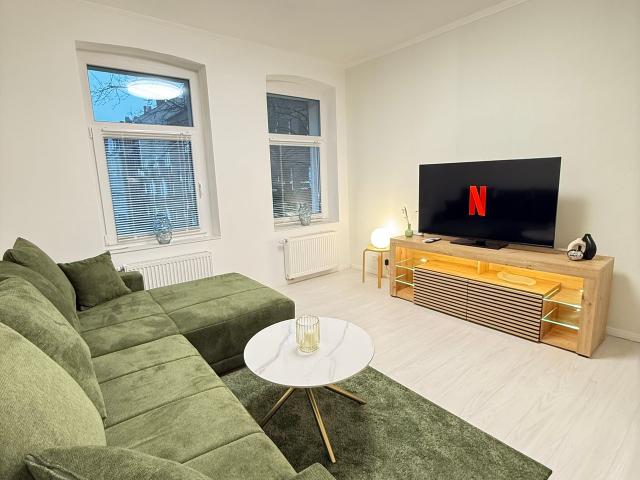prime location centrally located|WIFI|NETFLIX Awesome apartment in Hannover, Hannover Amsterdam Apartments for Rent