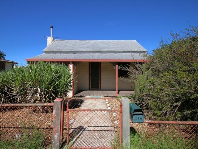 Prime Location Close to the Town Centre