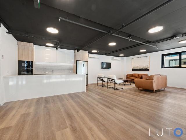 Prime Location, Exceptional Comfort – 3 Bedroom Apartment in Griffith