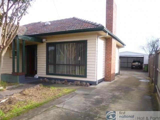 Prime Location Family Home