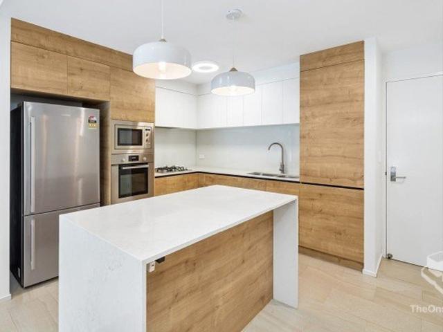 Prime Location Furnished Apartment in Indooroopilly