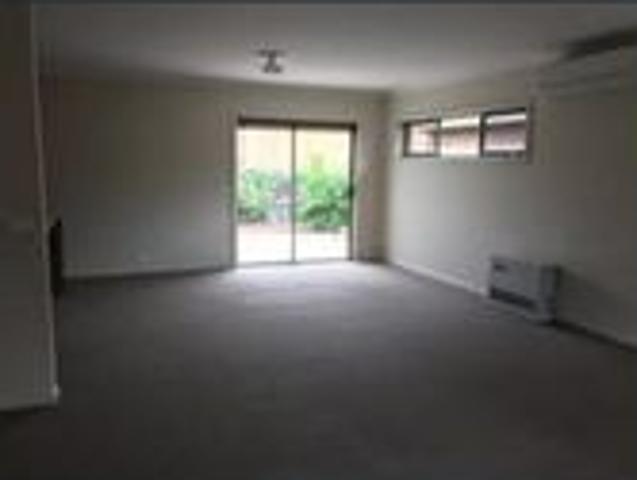 Prime Location in the heart of Newcomb