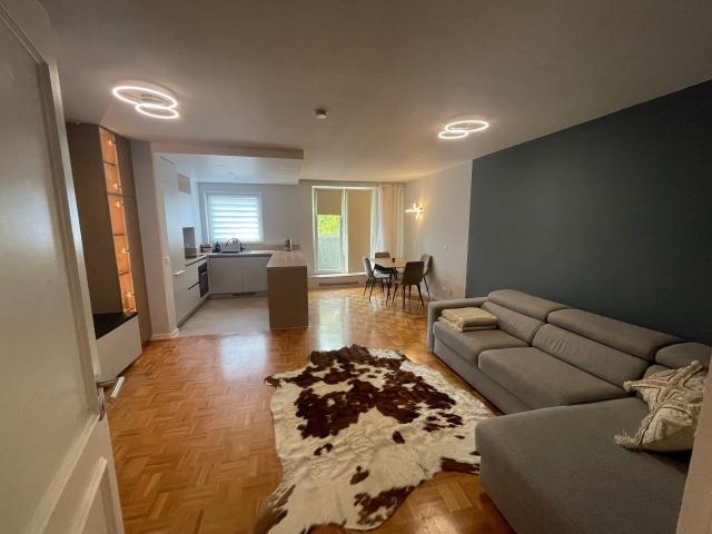 Prime location in Wilmersdorf modernized and fully furnished 2 room apartment