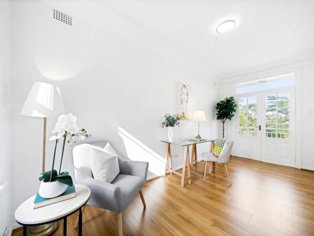 Prime Location in a Quiet Cul de Sac