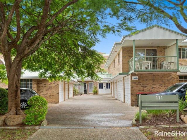 Prime Location in Indooroopilly