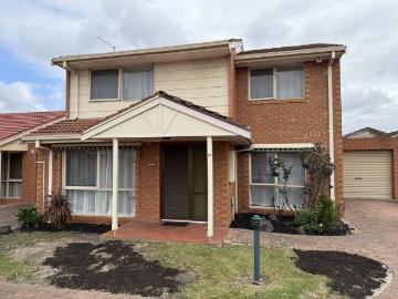 Prime Location, just steps from Milleara
