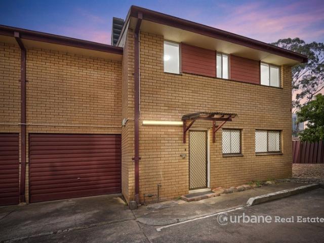 Low Strata| Full brick | Large Entertainers Courtyard!