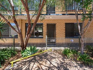 Prime Location Living Comfort & Convenience!