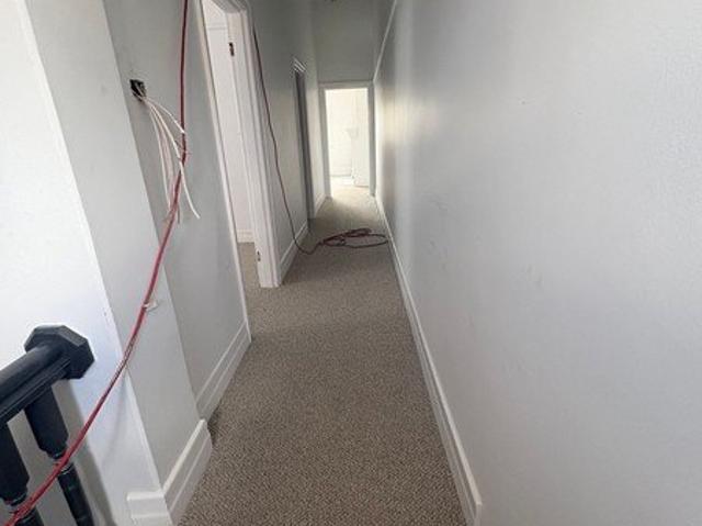 Prime location near Swinburne and Glenferrie rd