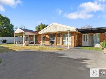 Prime Location Near Shops