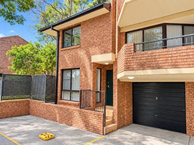 PRIME LOCATION | NEWLY RENOVATED & VACANT, MUST BE SOLD!