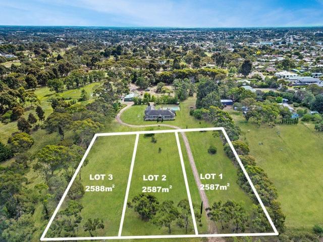 Prime location on edge of town
