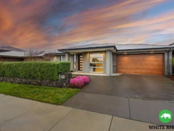 Prime Location, Prime Family Home!