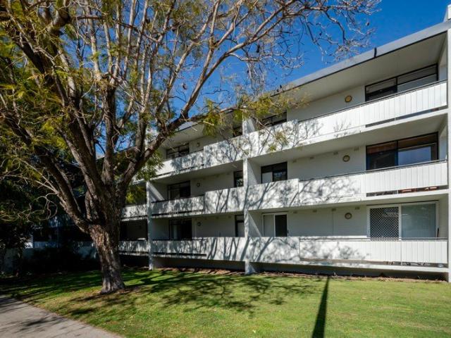 PRIME LOCATION SOUTH PERTH APPARTMENT