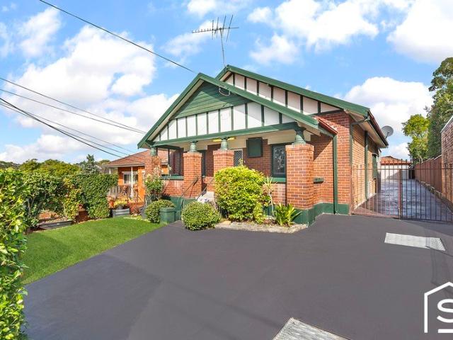 Prime Low & Mid Rise Opportunity with Self Contained Granny Flat