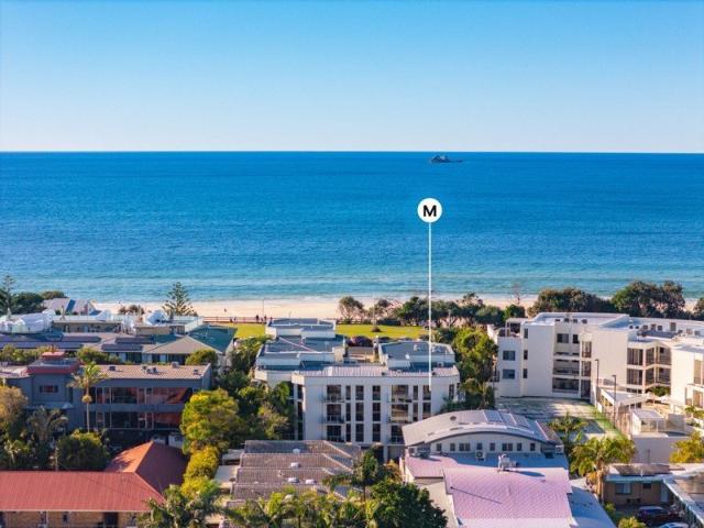 Prime Main Beach Investment in Byron Bay's 365 Day Holiday Letting Precinct