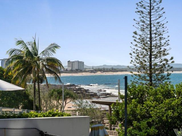 Prime Mooloolaba Esplanade Position Spacious 3 Bedroom with Ocean Views