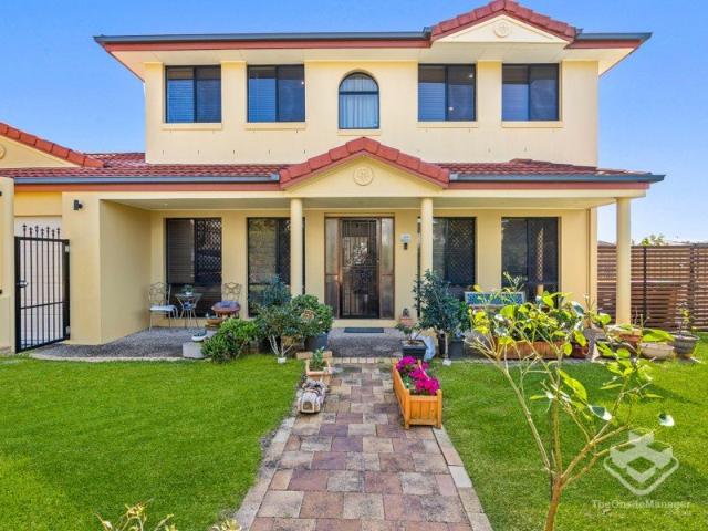 EXCEPTIONAL VALUE & SUSTAINABLE LUXURY IN CRESTWOOD ESTATE