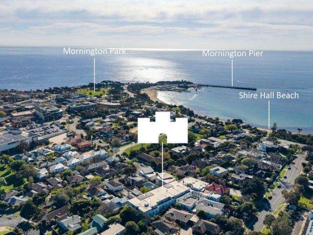 Prime Mornington Position with Bay Views