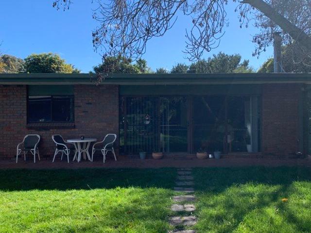 Prime Mulwala Location Spacious 3 Bedroom Home