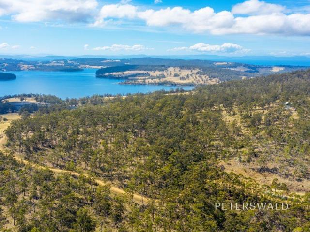 Prime North Bruny land with investment potential