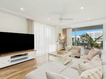 Prime North East Corner Beachside Living with Dual Level Flexibility