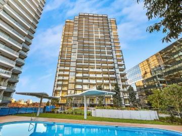 Prime North Facing Sanctuary Modern Luxury in the Heart of Darling Square