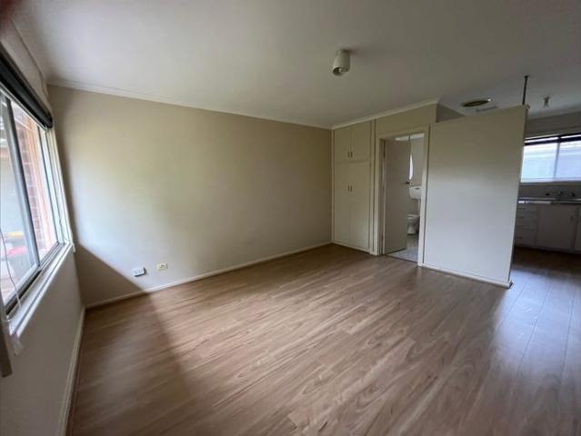 Prime Northern Suburbs Studio Unit For Rent