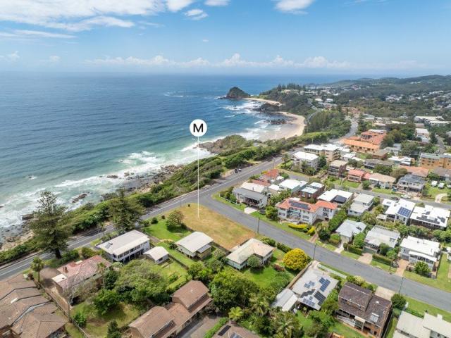 Prime ocean front 827sqm, DA approved development